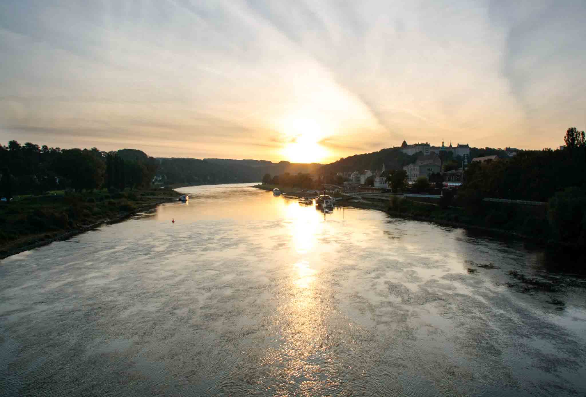 02-pirna-elbe-river